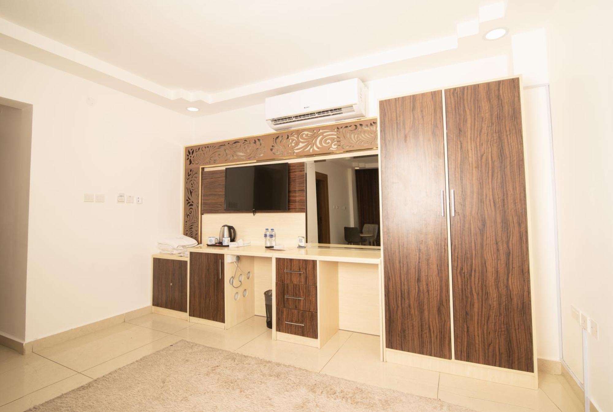 Diamond Star Hotel فندق النجمة الماسية Ес-Сіб Екстер'єр фото