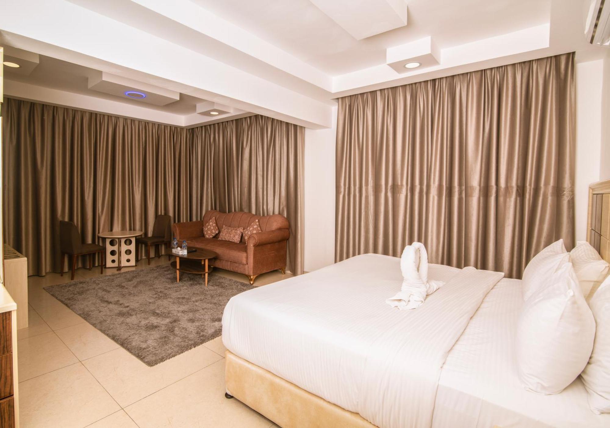 Diamond Star Hotel فندق النجمة الماسية Ес-Сіб Екстер'єр фото
